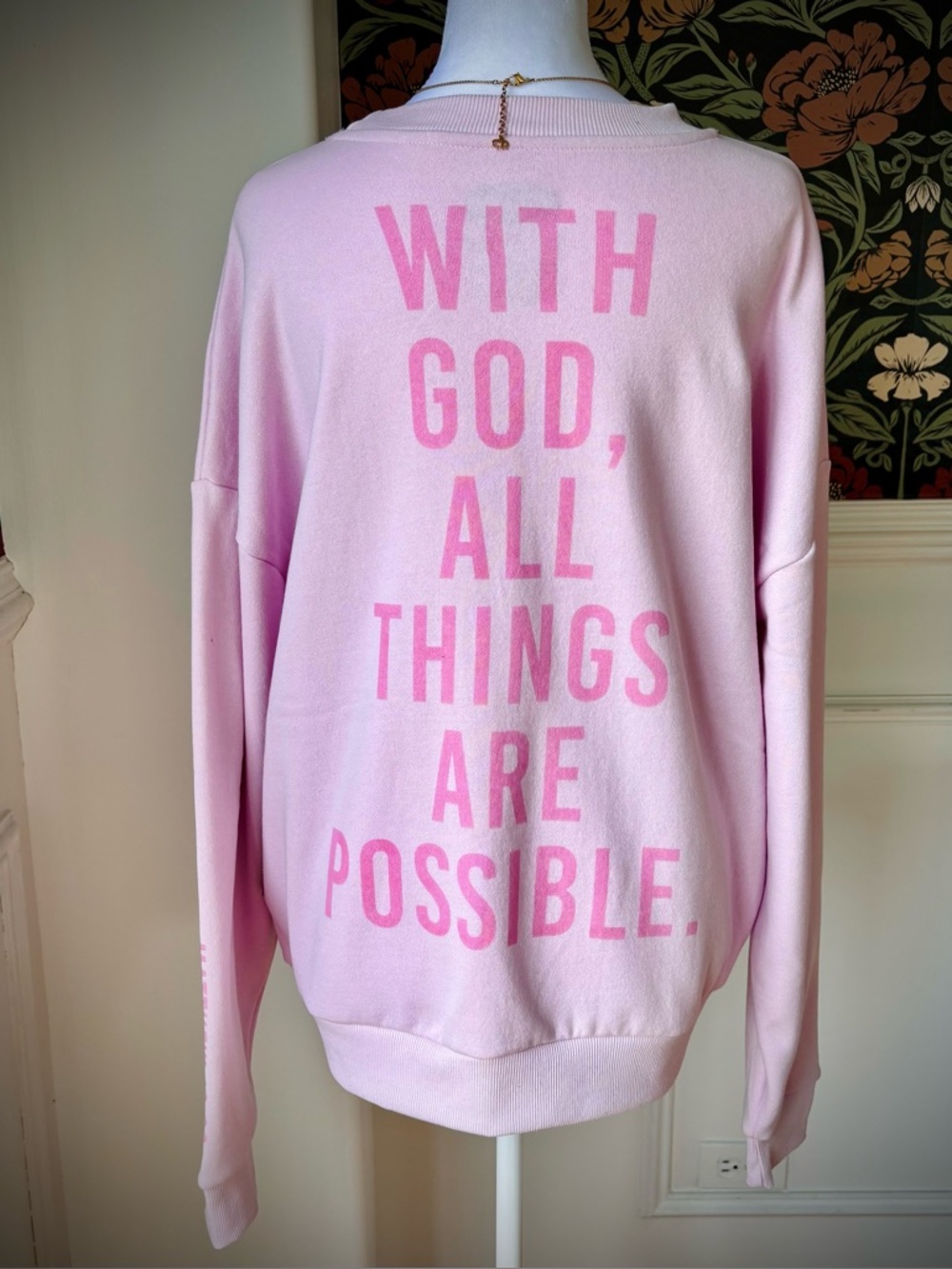 NWT ✝️ Matthew 19:26 Scripture Cross Crew Neck Sweater - Picture 2 of 5